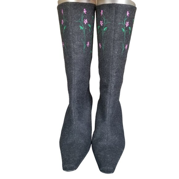 NWOB Charcoal Gray Made In Italy Designer felted wool embroidered flower boots - Picture 6 of 15